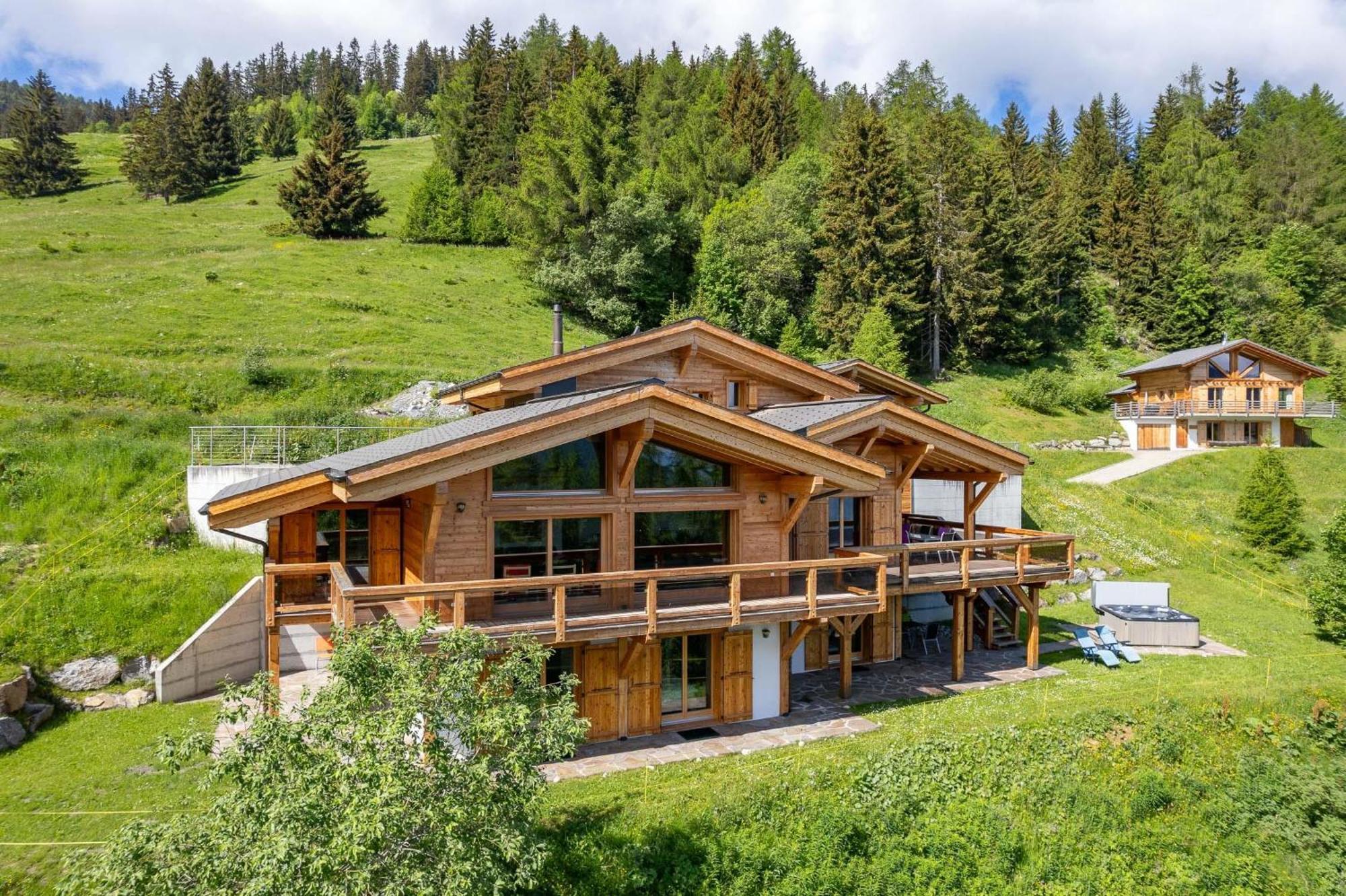 Chalet Flocon De Neige - Jacuzzi - Sauna La Tzoumaz Exterior photo